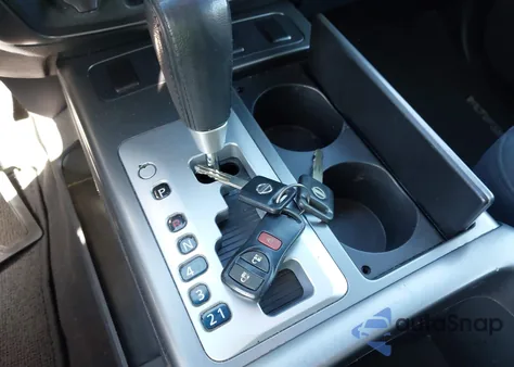 2008 Nissan Armada Se z USA, uszkodzony, nr VIN 5N1AA08D08N623914